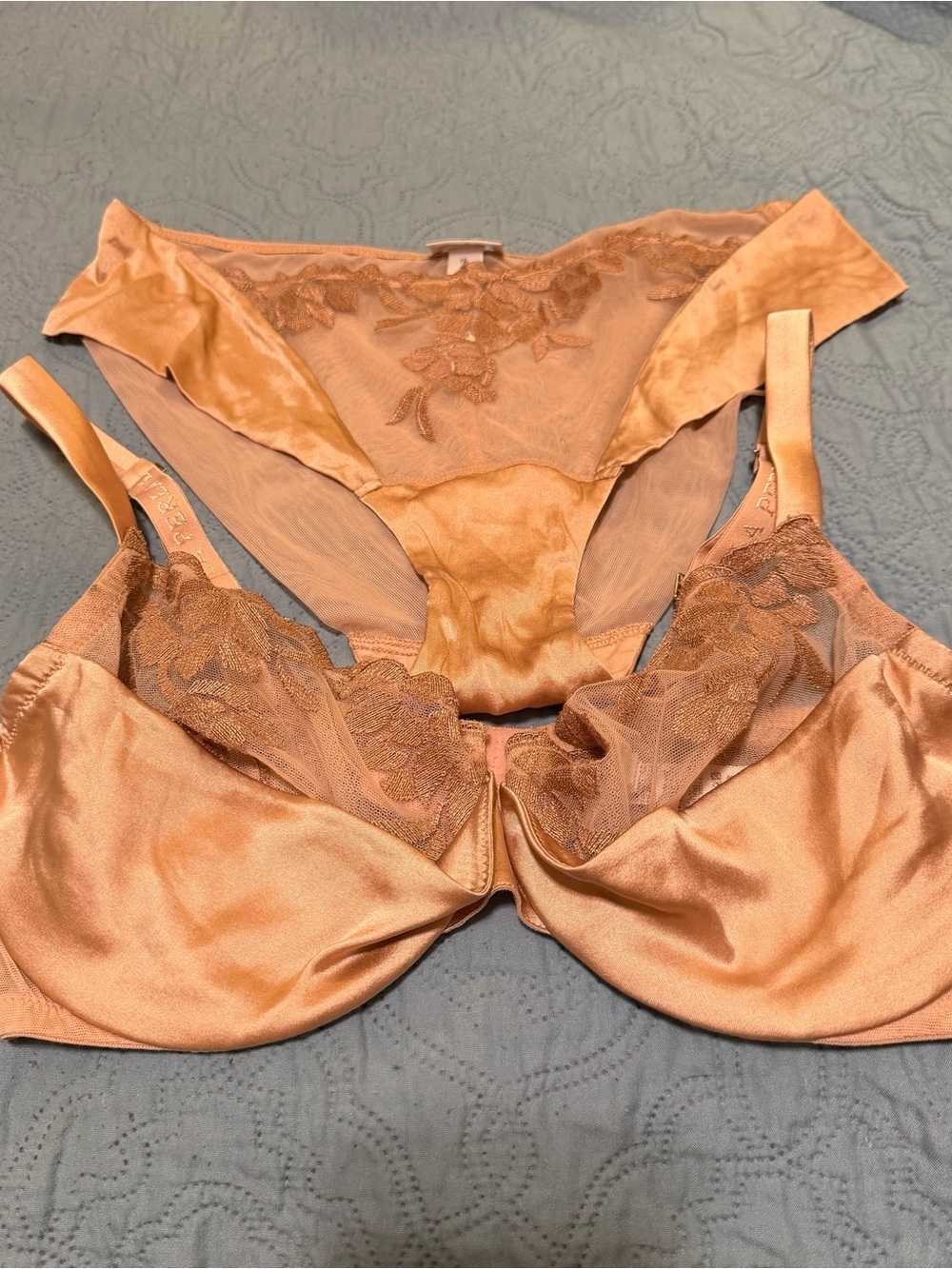 LA PERLA SET BRA SIZE 34 panty size M Underwire Bra & Bikini Brief Set - Peach
